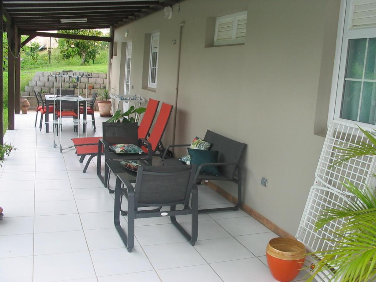 Petit Paradis Apartment Morne la Valeur Ngoại thất bức ảnh
